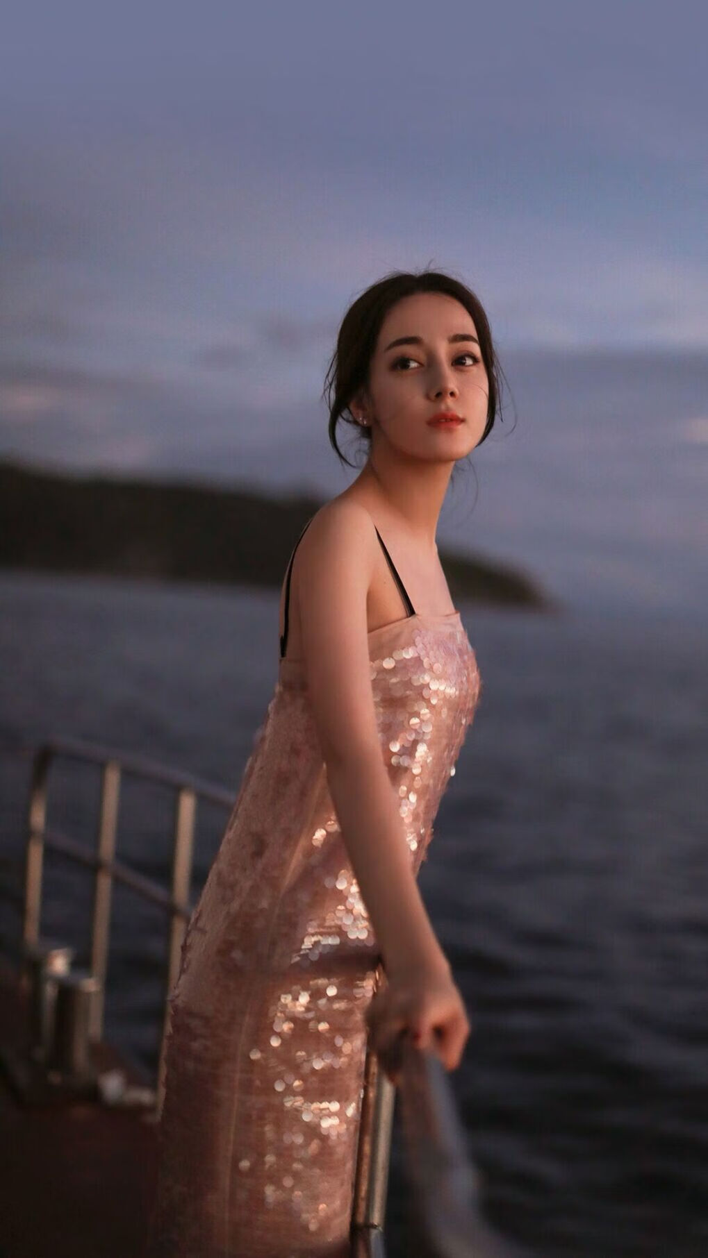 足球奇迹夜！弗拉霍维奇技术性击倒，马里上演北境逆袭记