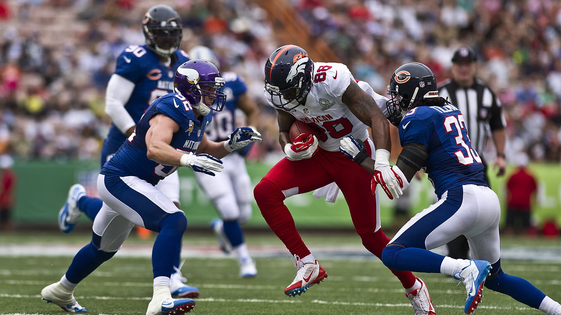 开云体育中国-单核撕裂钢铁防线！布伦森37+9化身纽约战神，勇士第三节海啸攻势一波流击沉北京